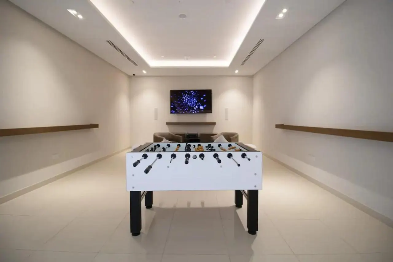 Stunning 2 Bed With Full Ain Dubai Views Apartment